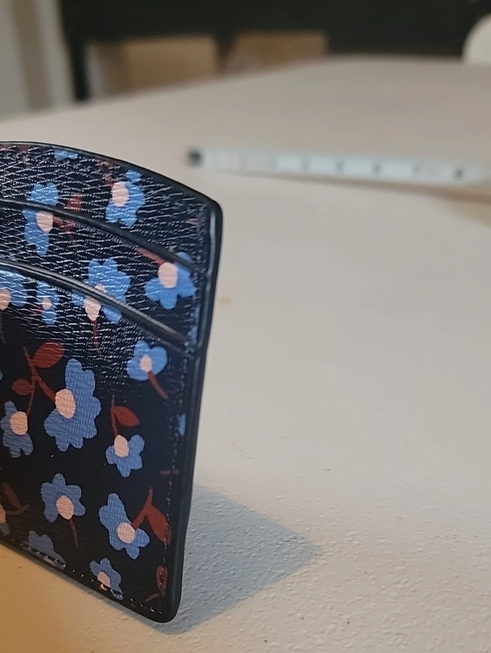 kate spade Navy Floral Card Case Like New